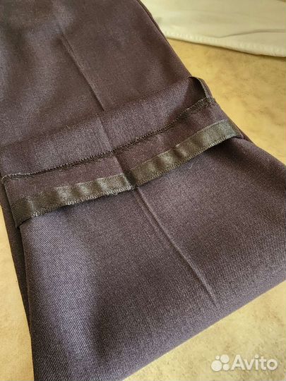 Школьный костюм двойка + рубашка 140-146