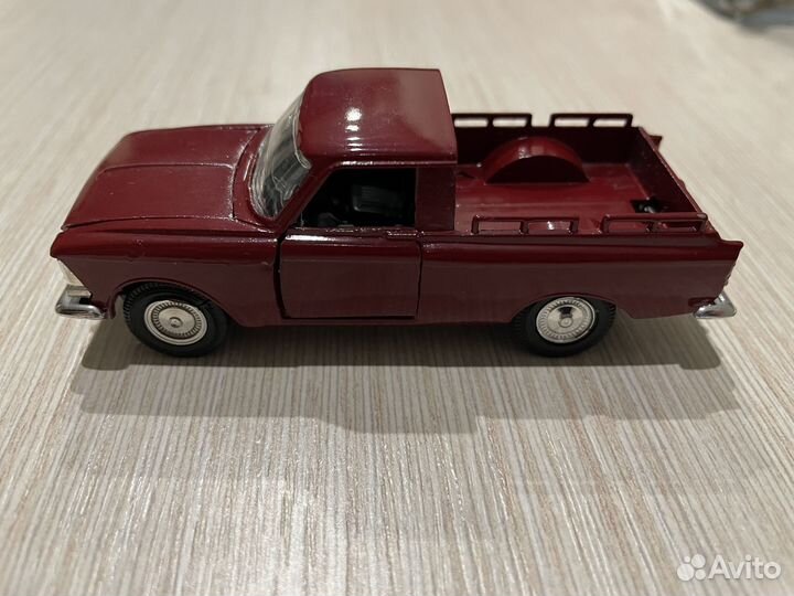 Масштабная модель Москвич-пикап