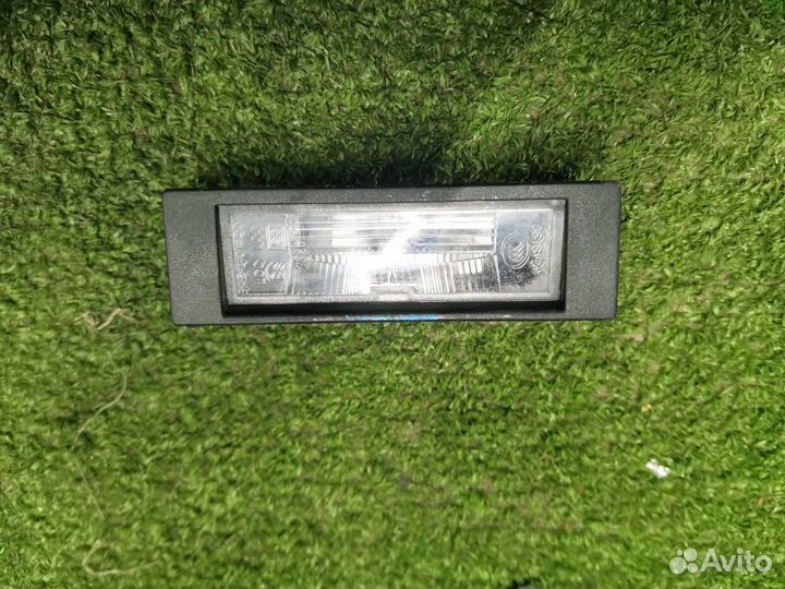 Плафон задний правый Bmw 1 Series E87