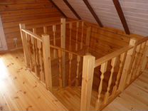 Двухмаршевая деревянная лестница