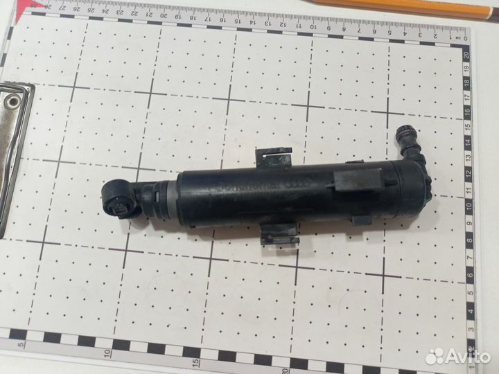 Форсунка омывателя фар audi a1 левая