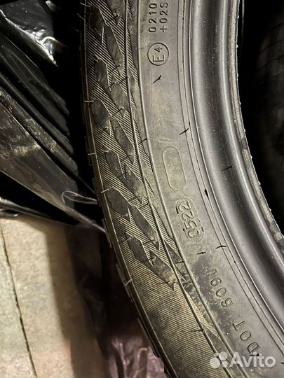 Nokian Tyres Hakkapeliitta 9 SUV 215/55 R18 99T