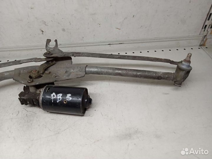 Трапеция переднего стеклоочистителя VW Passat B3