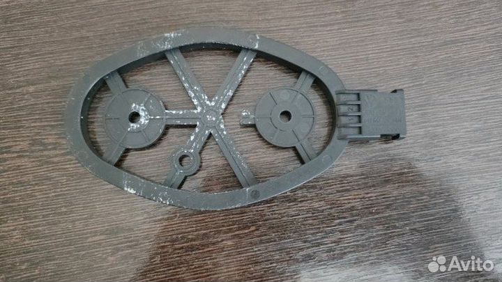 Антенна Audi A8 D3 6.0 BHT 2008