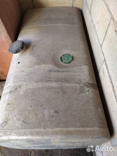 Топливный бак Мерседес