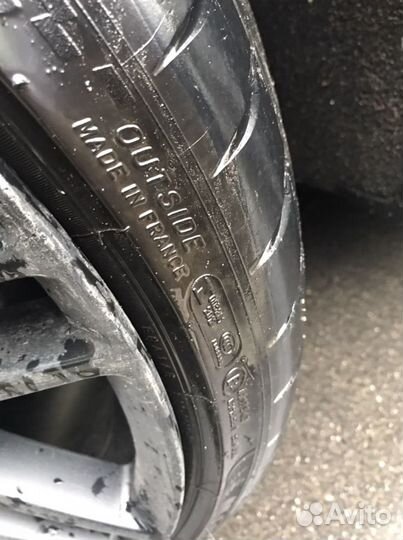 Michelin Pilot Sport 4 255/30 R22