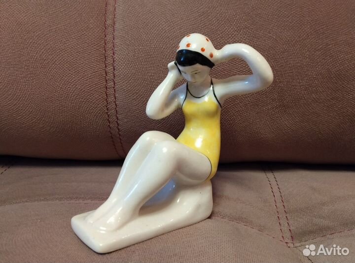 Купальщица пловчиха Старя Гжель Оригинал, отличная