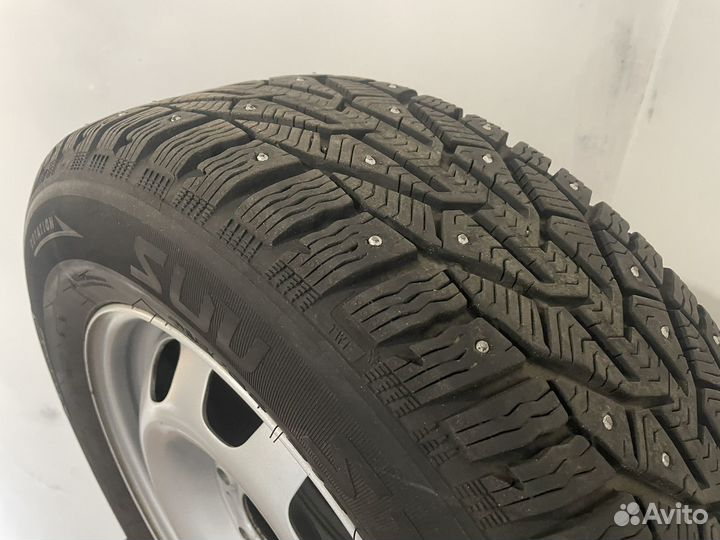 Зимняя резина 215 65 r16