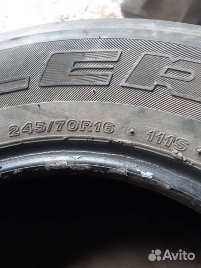 Bridgestone Dueler H/T 245/70 R16