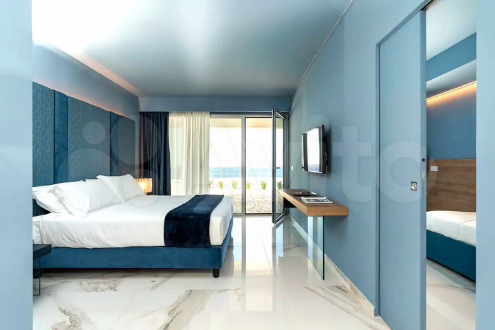 Дом 212 м² на участке 6 сот.