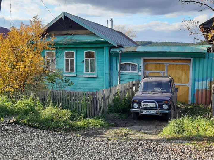 Дом 32 м² на участке 6 сот.