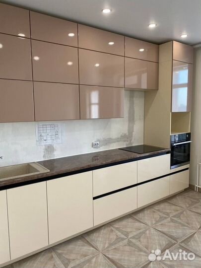 Прямая кухня до потолка в рассрочку