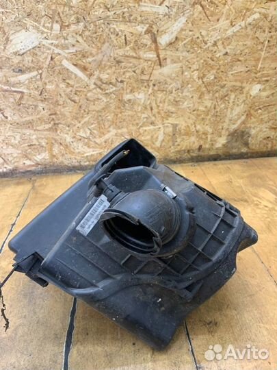 Корпус воздушного фильтра Bmw 1 Series N45B16A