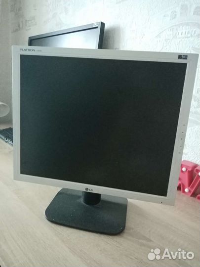 Монитор LG flatron