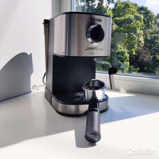Кофеварка рожкового типа Scarlett SL-CM53001