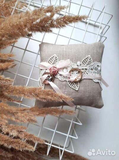 Подушка для колец