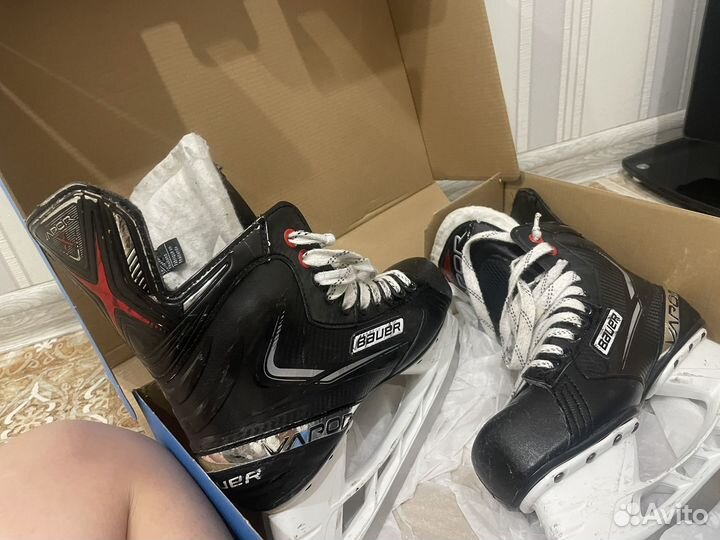 Хоккейные коньки bauer