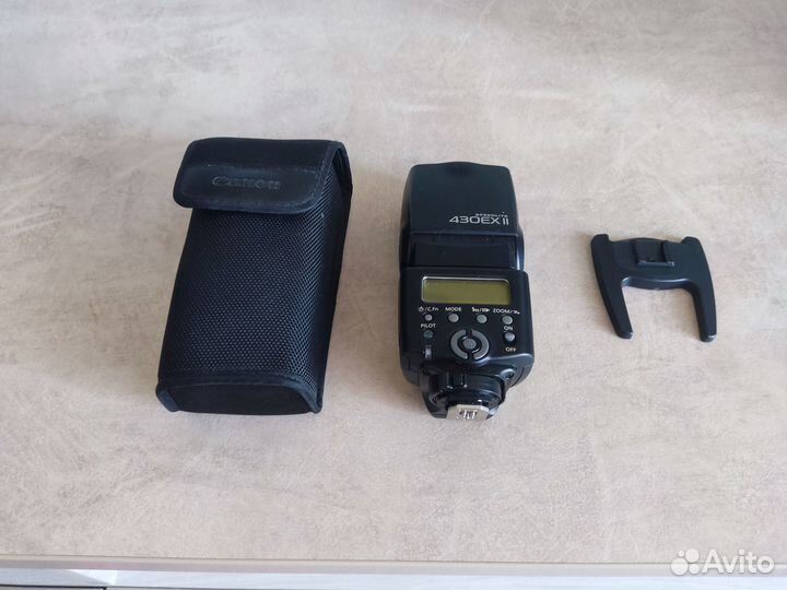 Фотоаппарат canon eos 600d, вспышка Canon и штатив