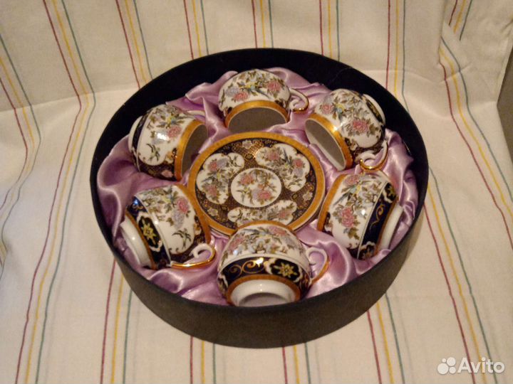 Кофейные и чайные чашки