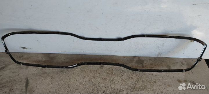 Молдинг решетки радиатора Kia Sportage QL