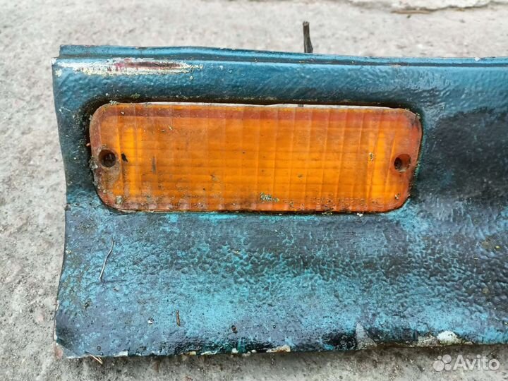 Губа бампера Ford Bronco 2