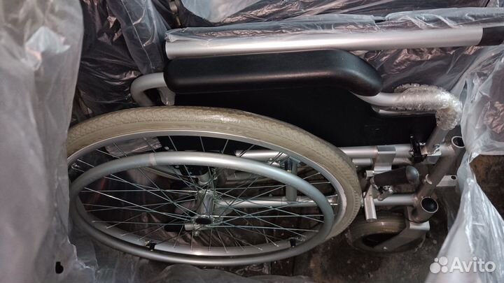 Коляска инвалидная