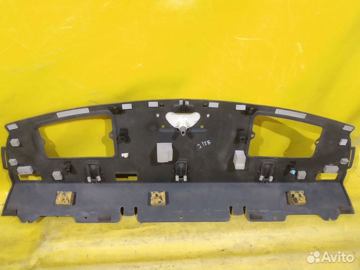 Полка задняя стоп сигнал Kia RIO 2 киа рио