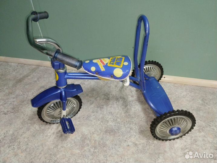 Детский трехколесный велосипед