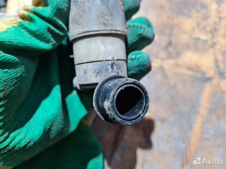 Насос омывателя Renault Fluence седан M4R 2011