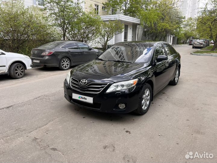 Toyota Camry, 2011