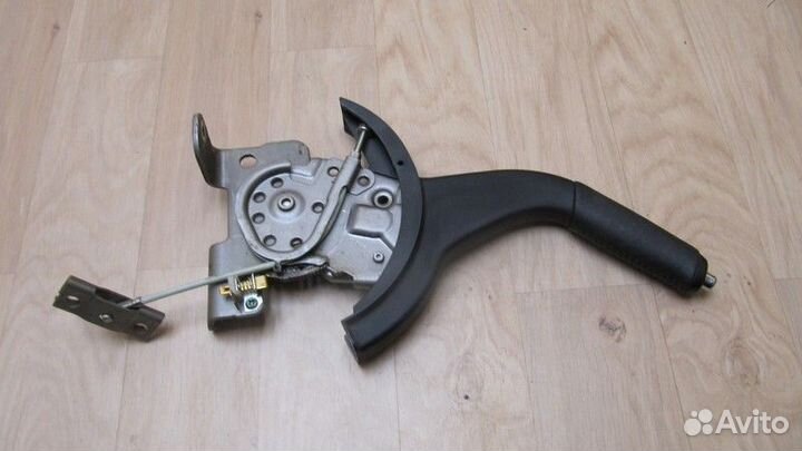 Рычаг стояночного тормоза Mitsubishi Lancer (CX CY