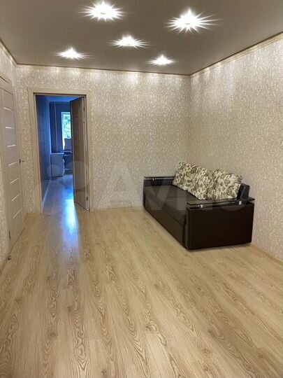 2-к. квартира, 42 м², 3/5 эт.