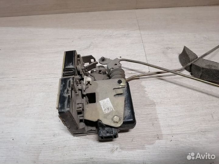 Замок двери Renault Sandero 1 Logan Логан Фаза 1