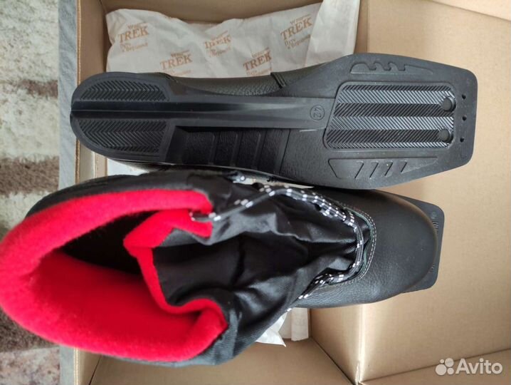 Лыжные ботинки trek