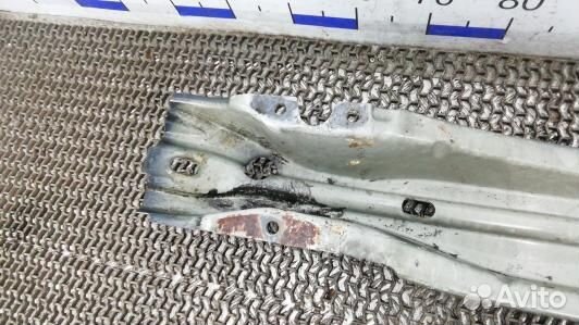 Усилитель бампера передний (кронштейн) volvo V60 1