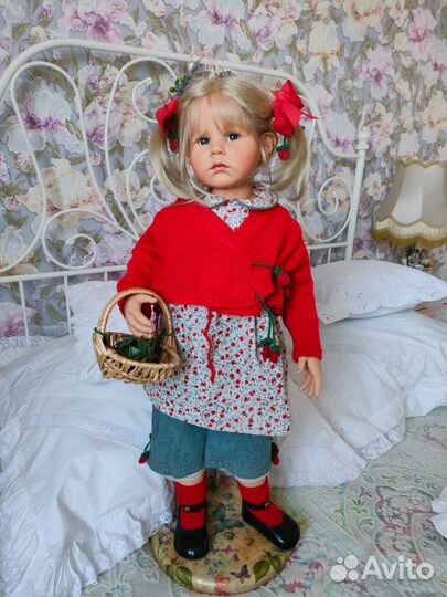 Коллекционная кукла