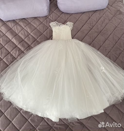 Поатье пышное для девочки 134-146