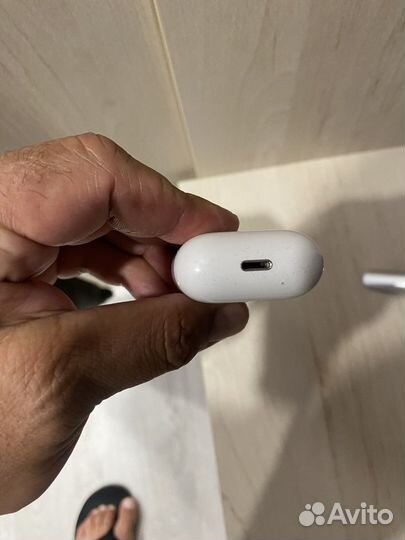Кейс AirPods вторые оригинал
