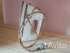 Утюг дорожный и большой Невский