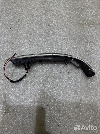 Повторитель в зеркало заднего вида левый Kia