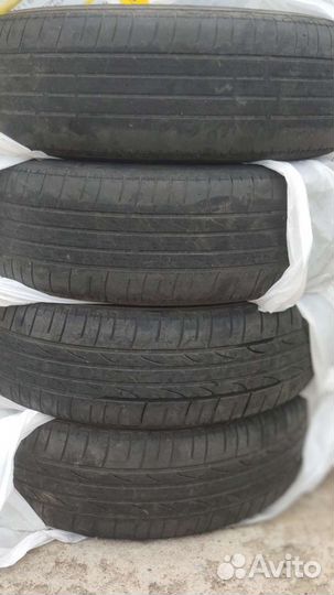 Bridgestone Dueler H/P Sport 215/65 R16 98H