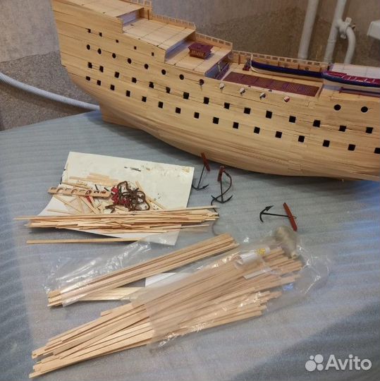 Сборная модель корабля