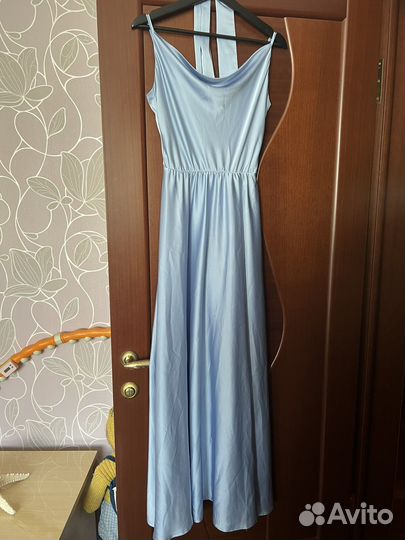 Вечернее платье в пол голубое
