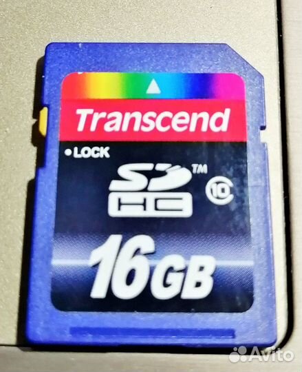 Зеркальный фотоаппарат Nikon D3100 Пробег : 4128