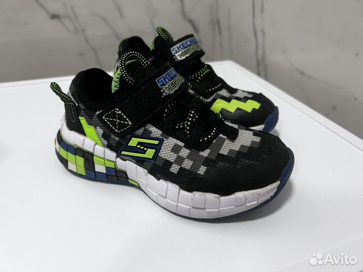 Кроссовки skechers