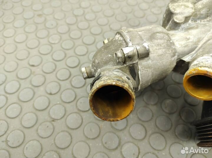 Помпа Mercedes-Benz W124 M103.985 3.0 1989