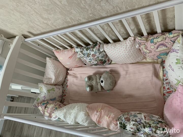 Бортики подушки в детскую кроватку