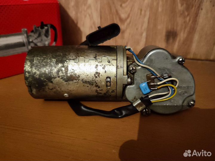 Моторчик стеклоочистителя ваз