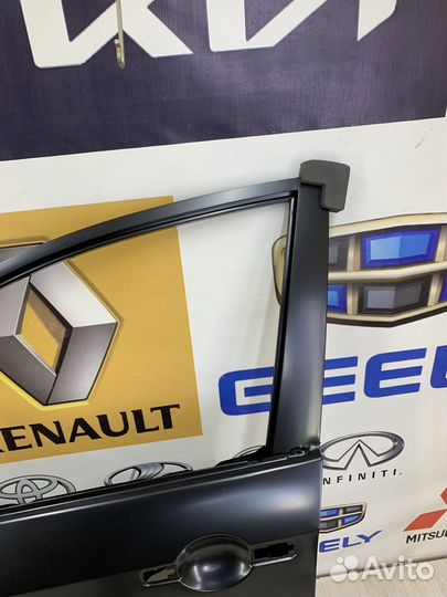 Дверь передняя Nissan almera G15 Лев