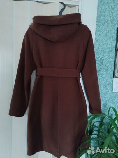 Пальто женское, шерстяное осеннее